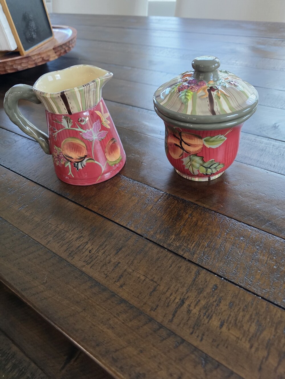 Tracy Sugar And Creamer The Octavia Hill collection 6